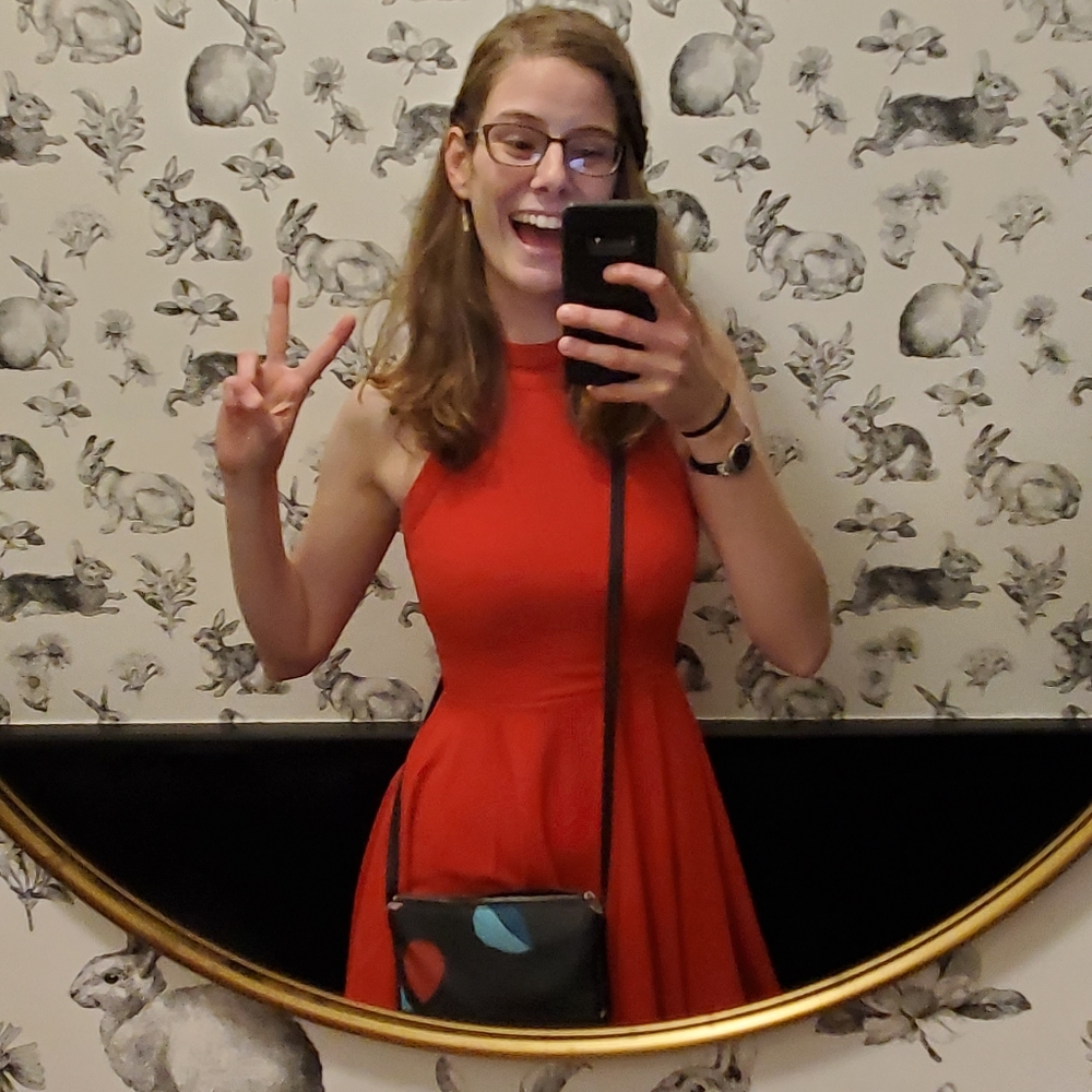 Meet your Posher, Liz